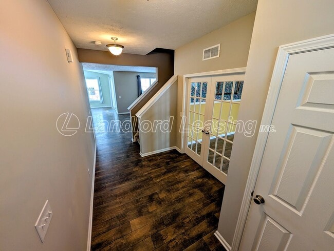 Building Photo - Stunning 5-Bedroom Home in Northpointe Estates with Finished Basement