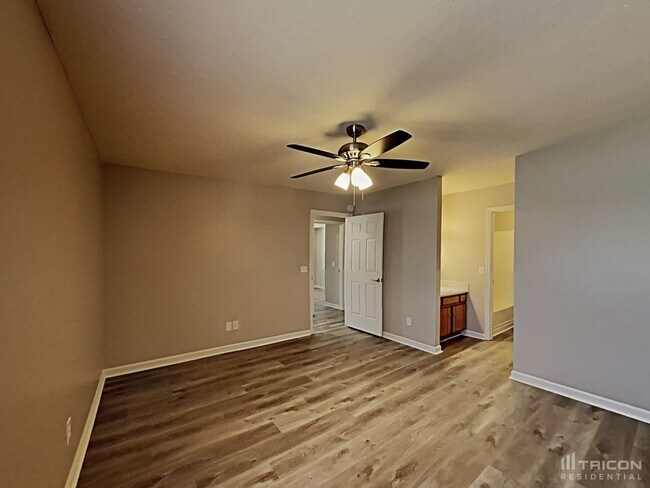 Building Photo - 80 Vincent Ln