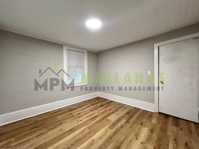 Building Photo - 1348 Ramblin Rd