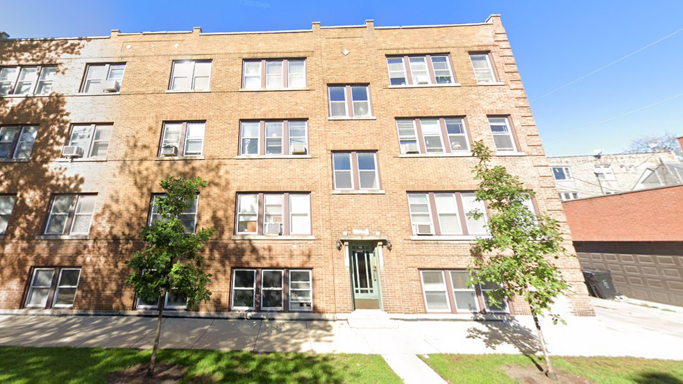 Primary Photo - 3050 W Berteau Ave