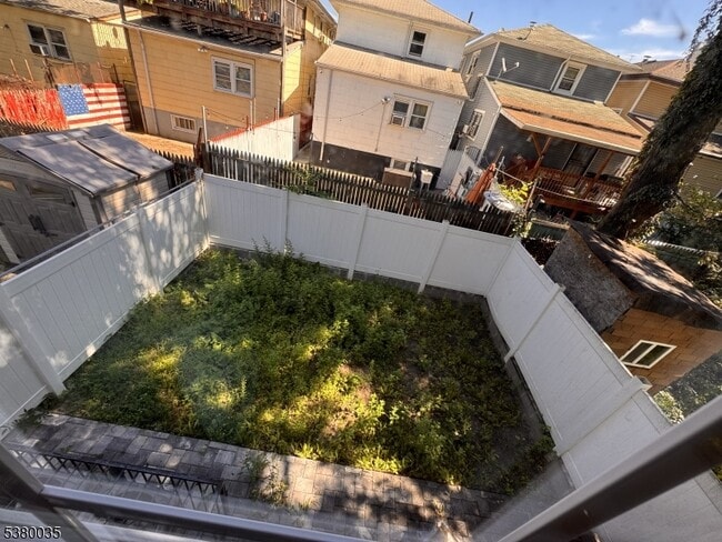 Building Photo - 90 Seaview Ave