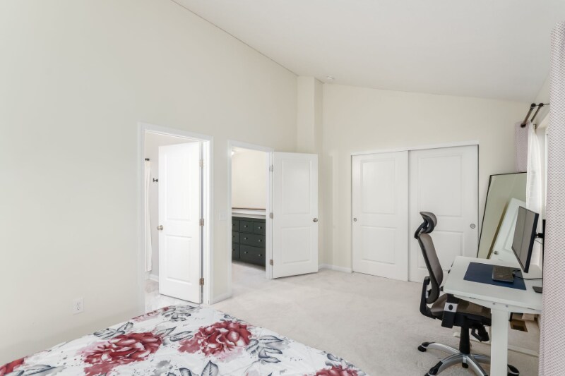 Building Photo - 6177 Needletail Rd