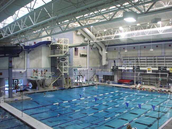 Building Photo - 11315 Commonwealth Dr