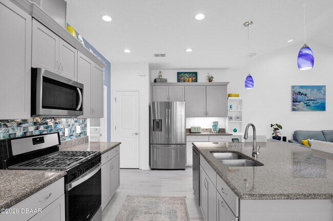 Building Photo - 533 Margaritaville Ave