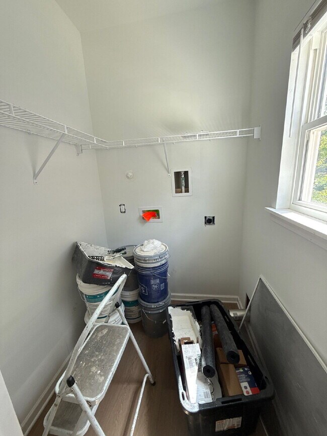 Building Photo - Fully Renovated Spacious 3BR in South Memphis – Section 8 Welcome