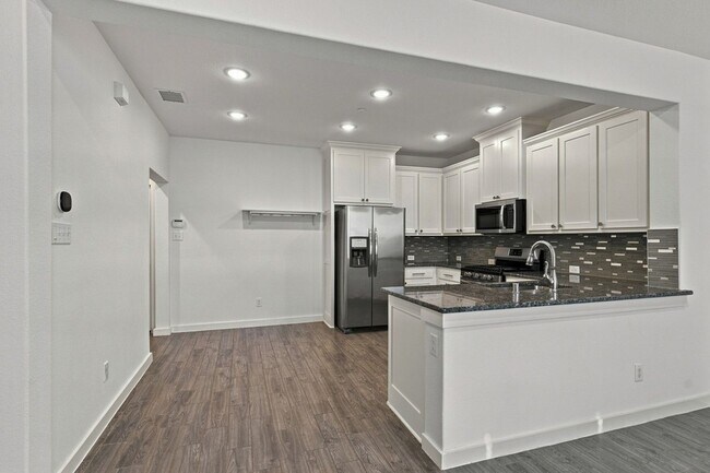 Building Photo - 3958 Sukay Dr