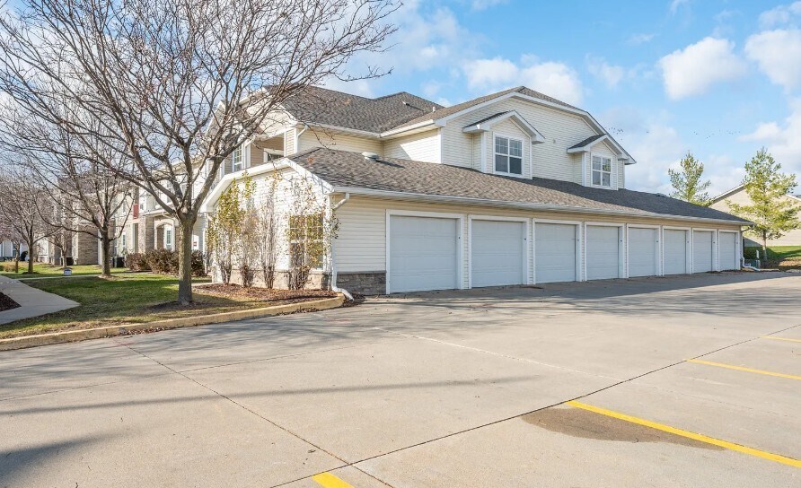Street view and attached garage - 10325 Providence Dr