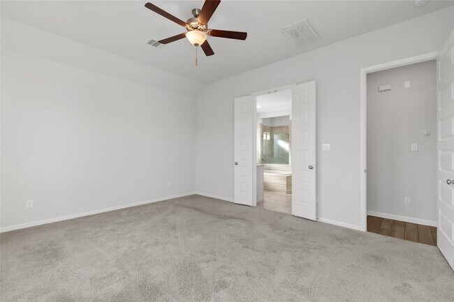 Building Photo - 5030 Morrison Dr