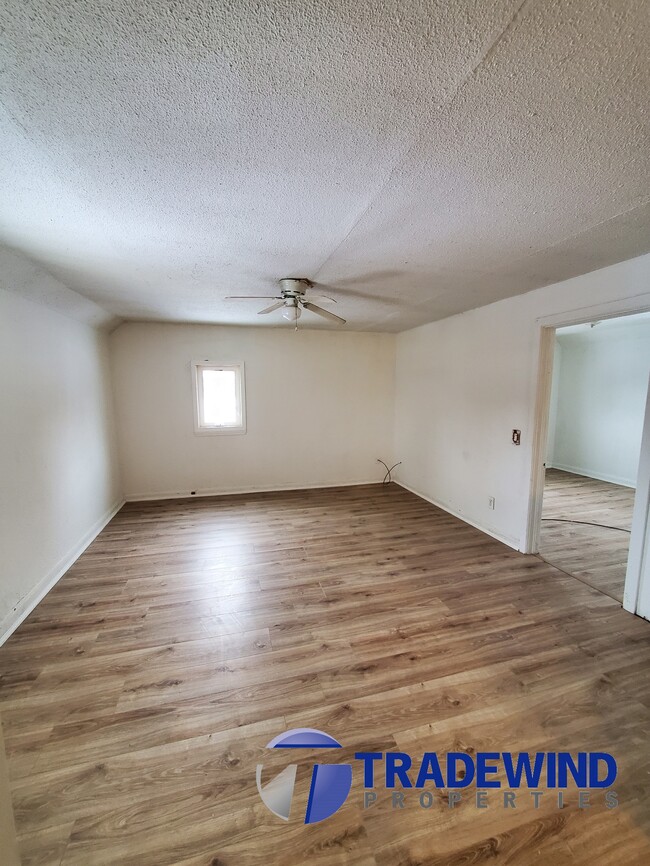 Building Photo - 8330 Cedar St