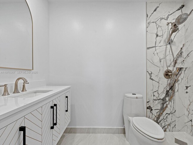 Building Photo - 7121 SW 102nd Ct