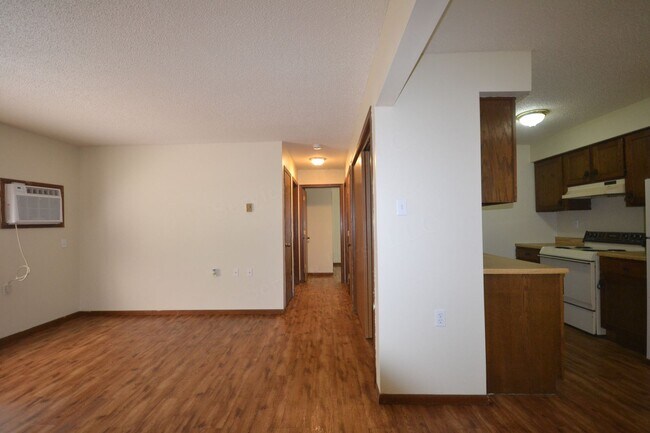 Building Photo - Warsaw Apartments