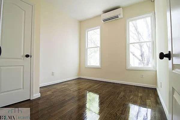 Building Photo - 2 bedroom in Bronx NY 10456