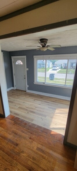 Building Photo - 208 E 34th St