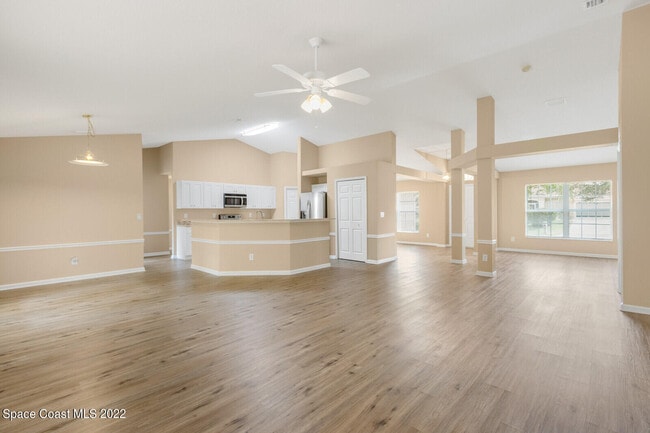 Building Photo - 163 Abello Rd SE