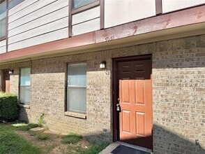 Building Photo - 3051 Olympia Dr