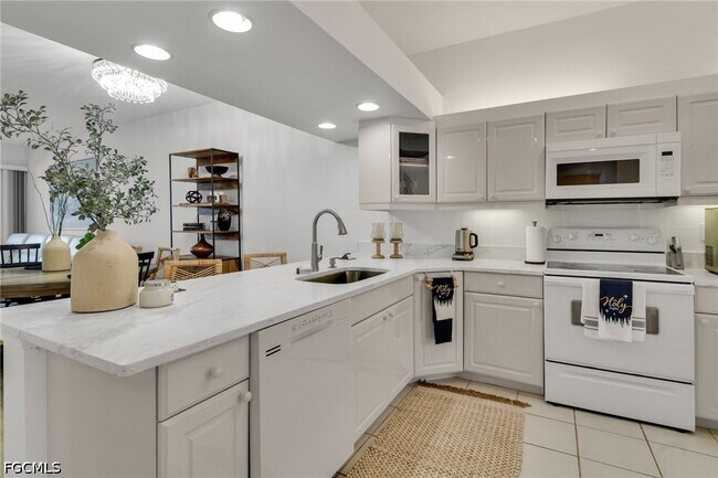 Building Photo - 6750 Beach Resort Dr