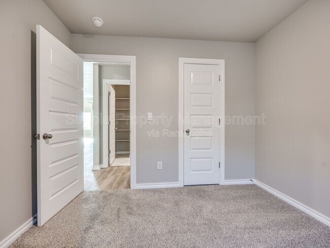 Building Photo - 7532 NW 143rd St