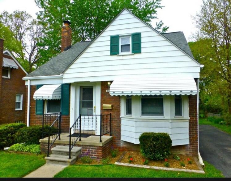 Primary Photo - 1409 Gardenia Ave