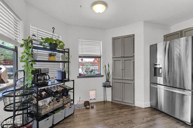 Building Photo - 7125 Golden Hawk Dr