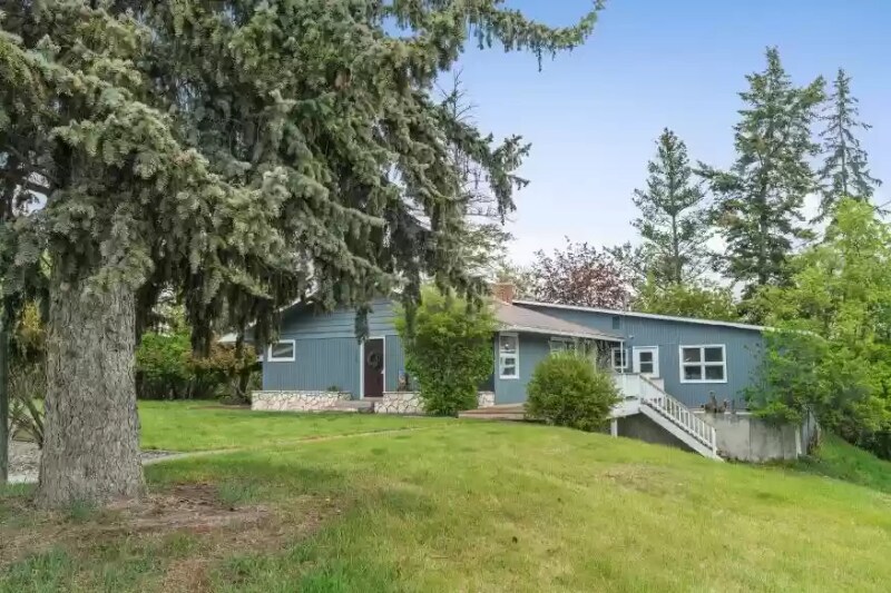 Primary Photo - 1749 Woodland Ave