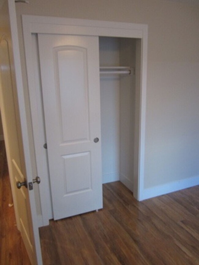 Building Photo - 2 Bed/2 Bath Duplex in Vallejo