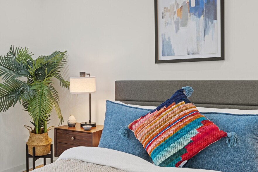 Building Photo - 1111 Dade St