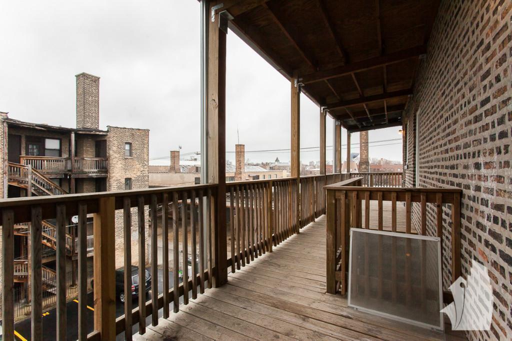 Building Photo - 4423 N Wolcott Ave