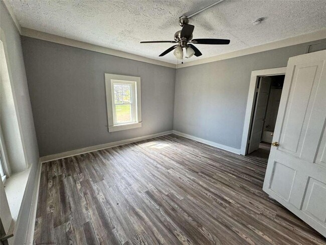 Building Photo - 74 M.L.K. Jr Dr