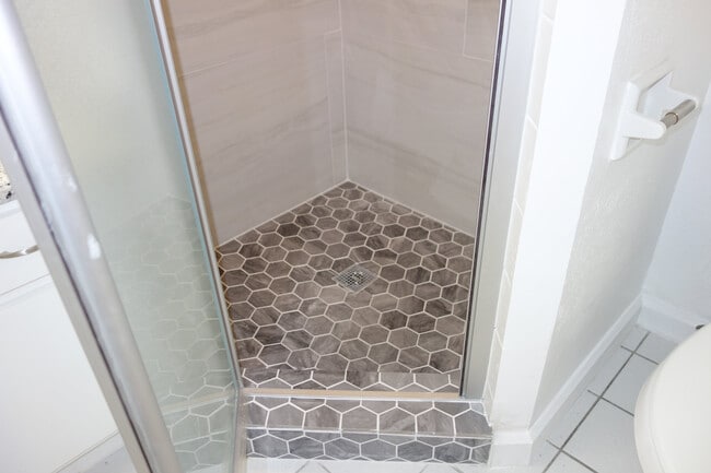 Remodeled shower! - 3453 E 35th St