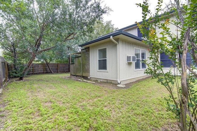 Building Photo - 4300 Companeros Way