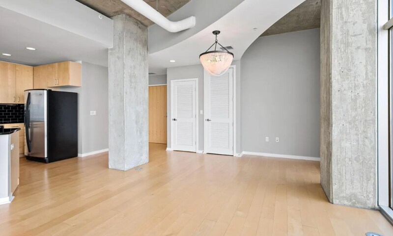 Building Photo - 1700 Bassett St