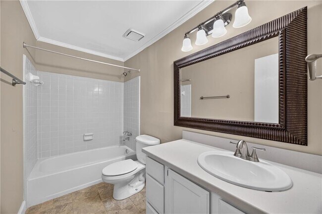 Building Photo - 123 Warm Springs Cir
