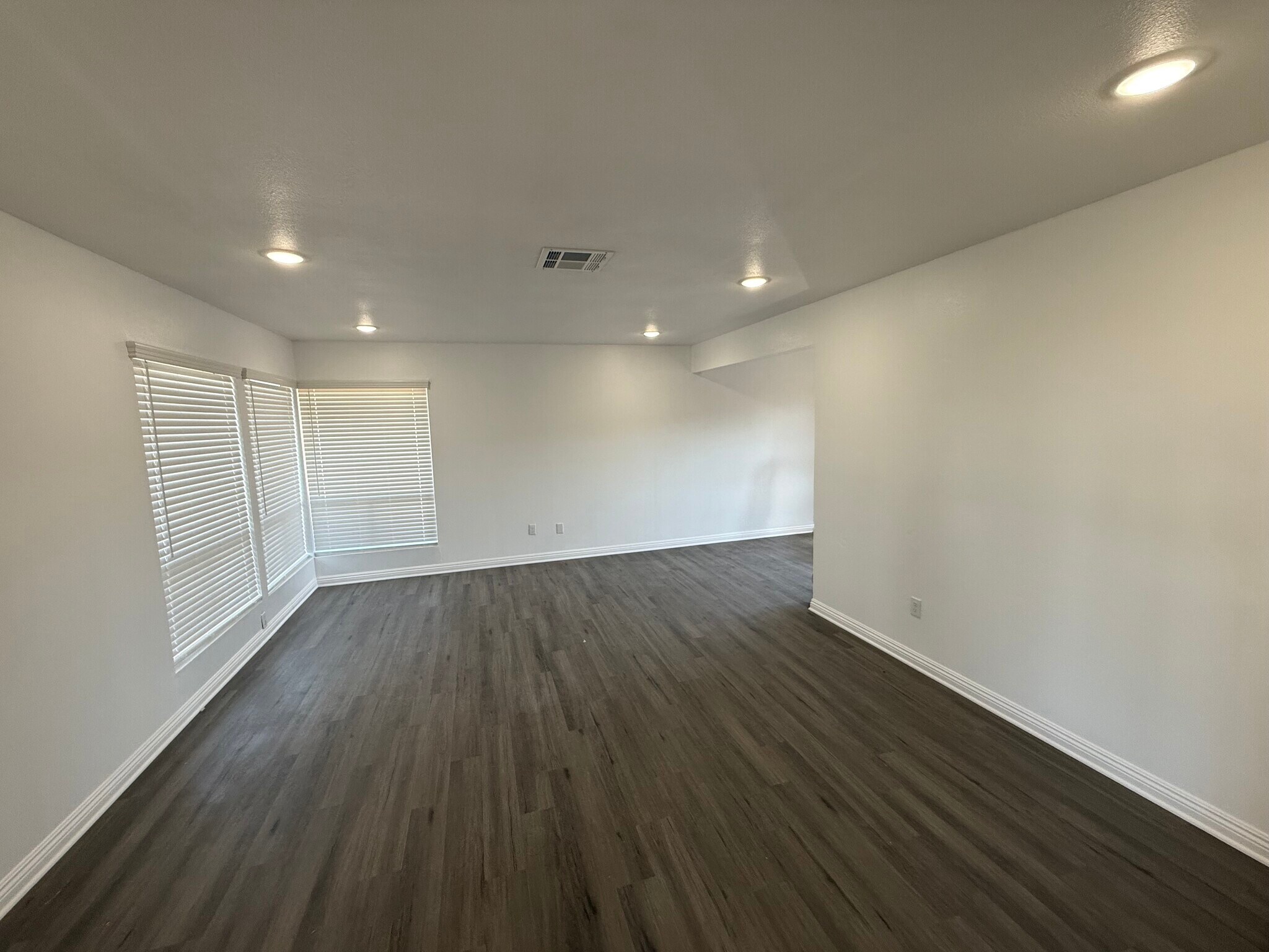 Building Photo - 41041 Alder Ave