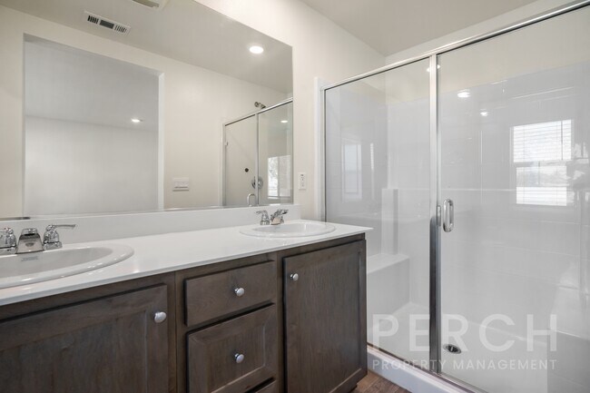 Building Photo - 30540 Altima Ct