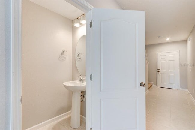 Building Photo - 263 Cape Honeysuckle Pl