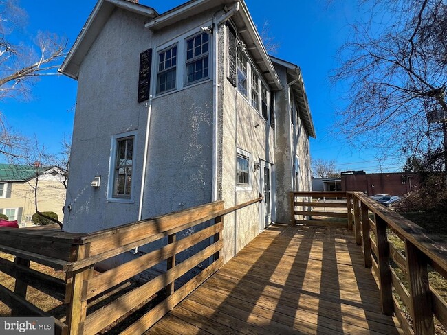 Building Photo - 314 West St