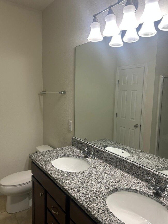 Building Photo - 3520 Starkey Dr