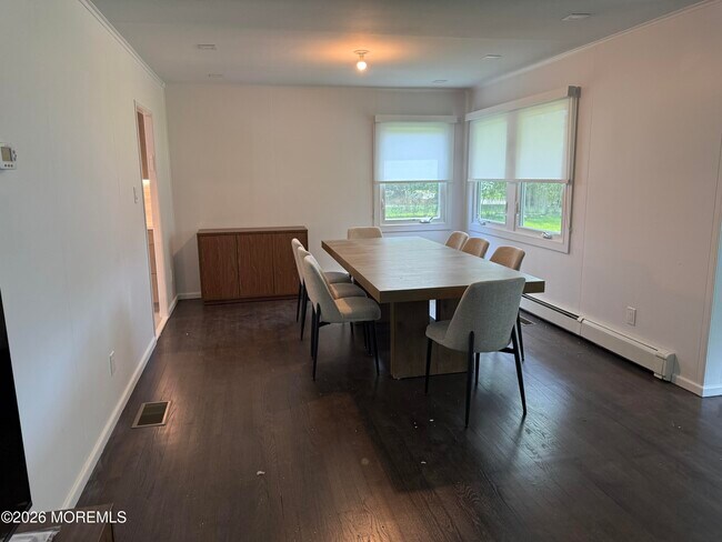 Building Photo - 474 Monmouth Rd