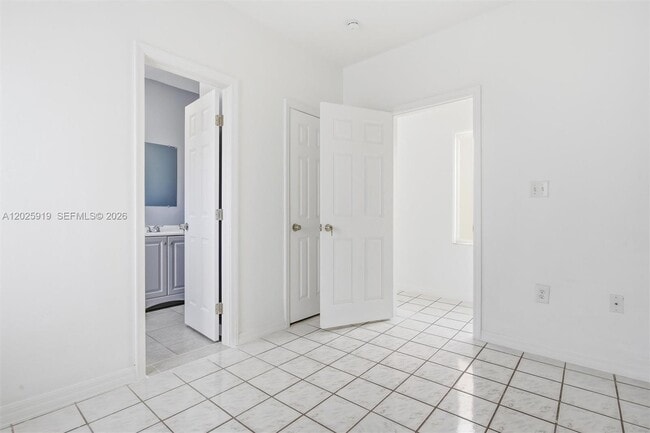 Building Photo - 1743 SW 17th St