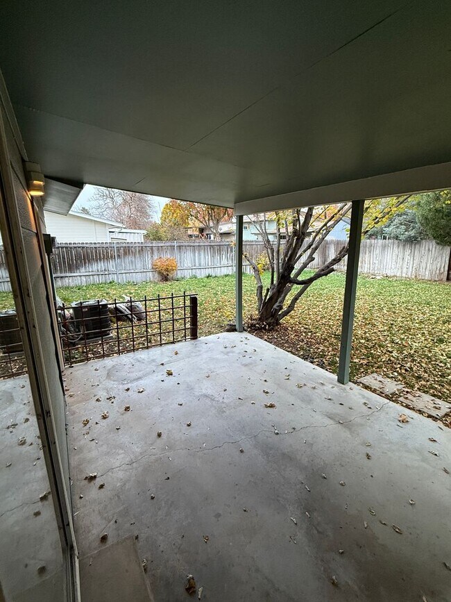 Building Photo - 3-Bedroom Home in great Location