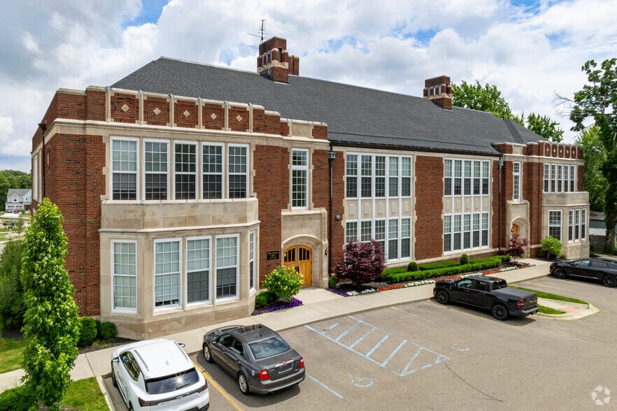 Schoolhouse Lofts - Schoolhouse Lofts of Plymouth