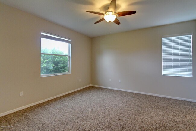 Building Photo - 5864 Trieda Dr