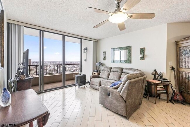 Building Photo - 3851 Boardwalk