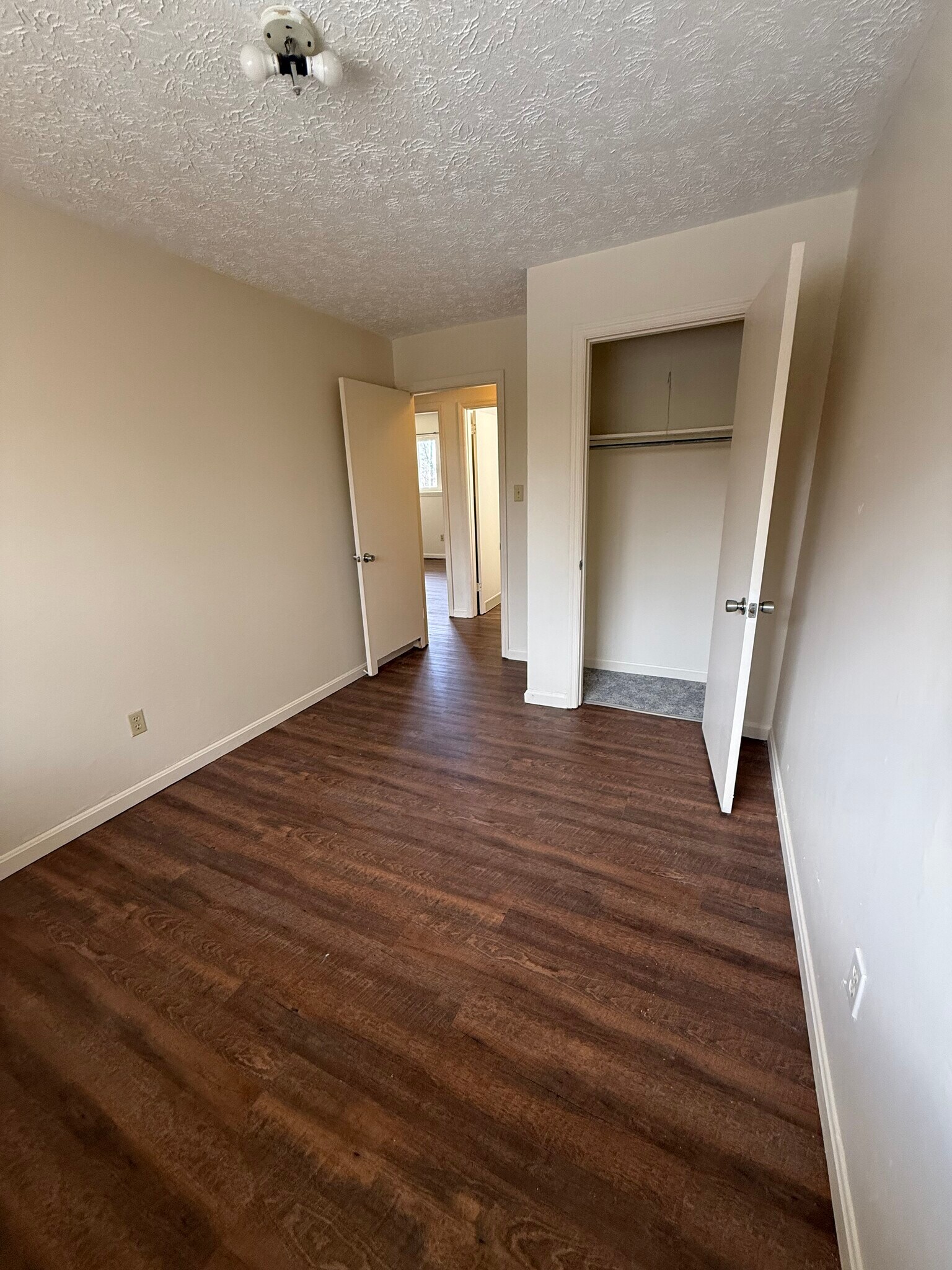 Building Photo - 118 Central Ave