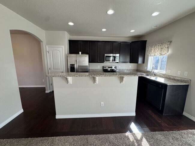 Building Photo - Beautiful 4 Bed, 3 Bath Home – Modern Upgrades, Spacious Backyard & Prime Location