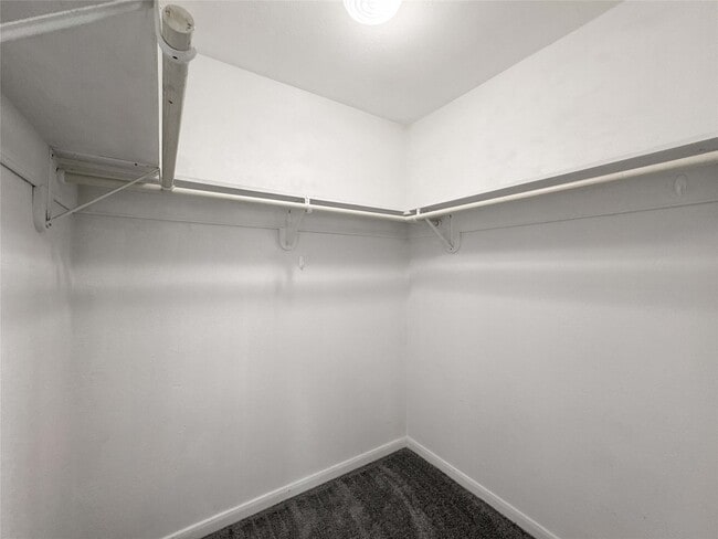 Building Photo - 4717 Heron St