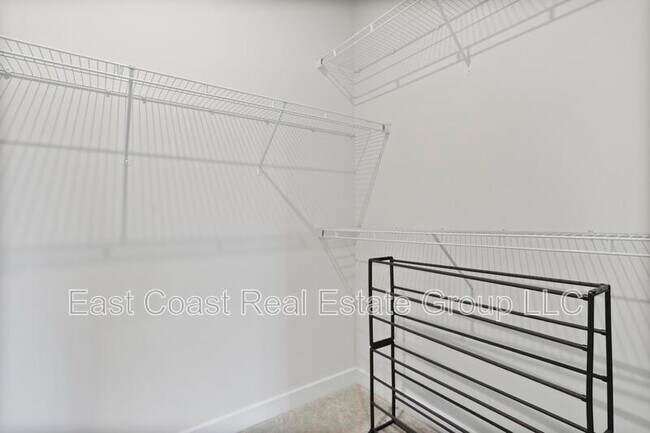 Building Photo - 1716 Atlas Dr