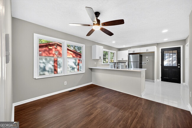 Building Photo - 2064 Gober Ave SE