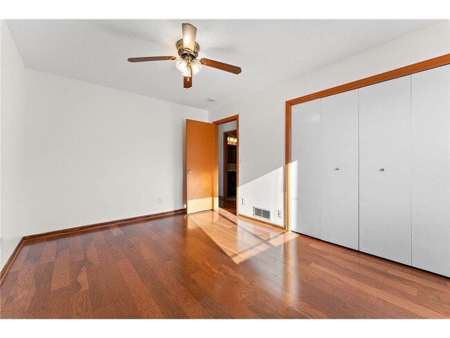 Building Photo - 13753 Glenhurst Ave