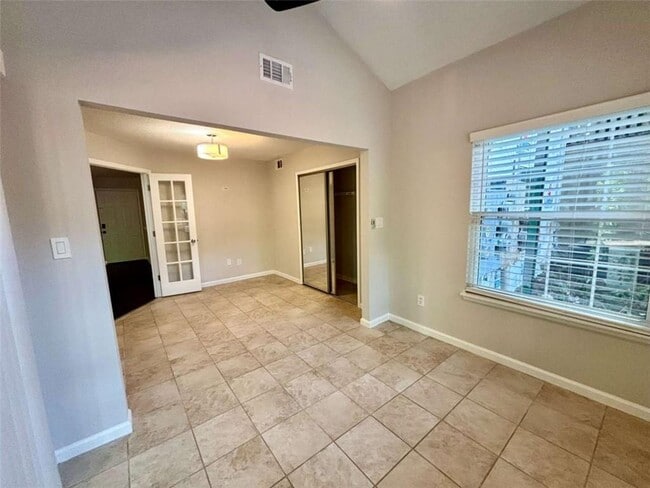 Building Photo - 320 Hawkstone Way